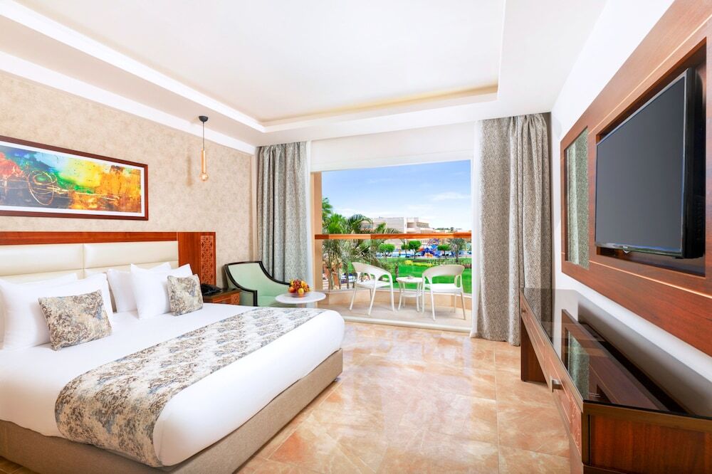 Pickalbatros Royal Moderna Sharm & Aqua Park