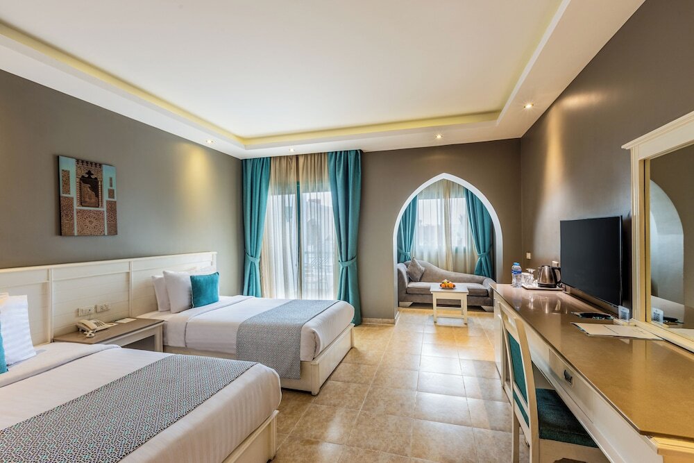 SUNRISE Garden Beach Resort