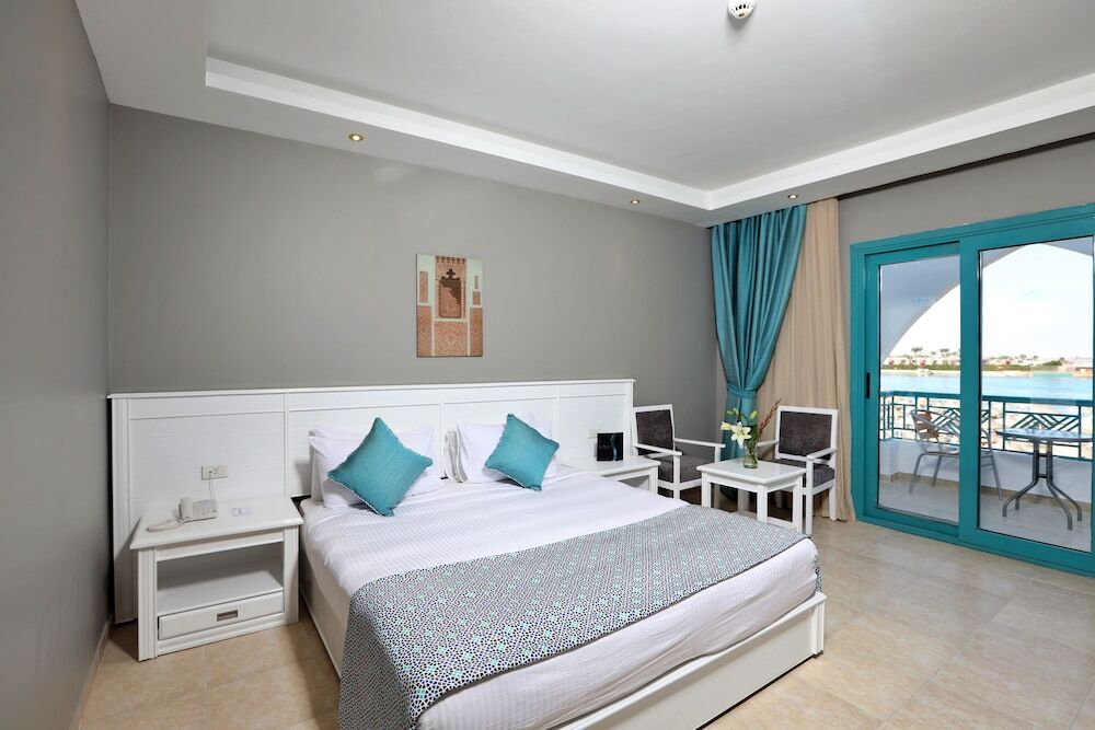 SUNRISE Garden Beach Resort