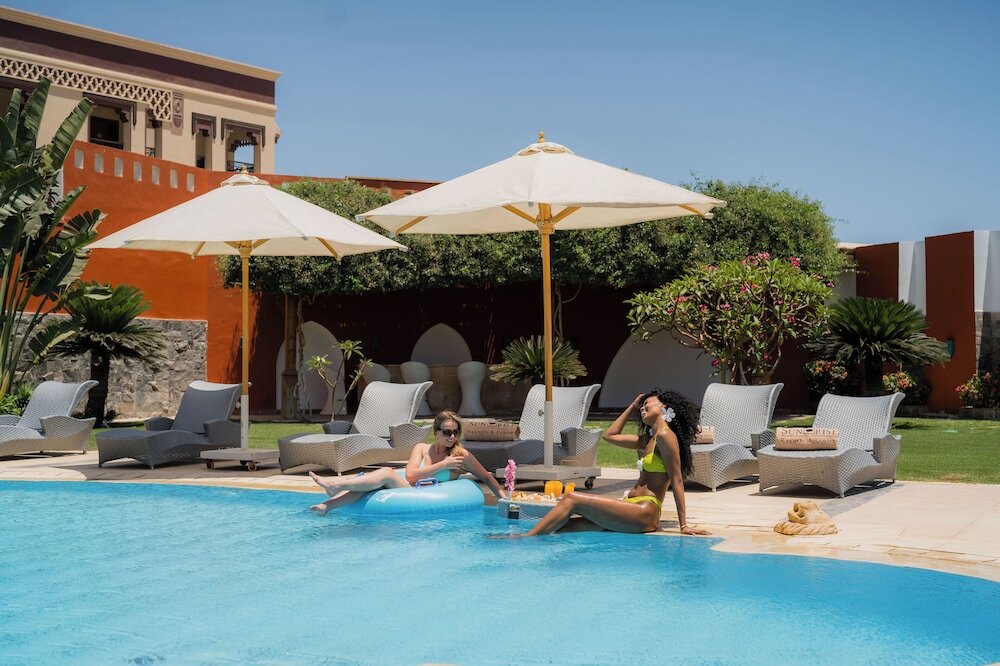 SUNRISE Garden Beach Resort
