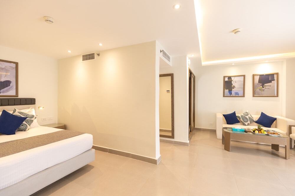 SUNRISE Holidays Resort - Adults Only