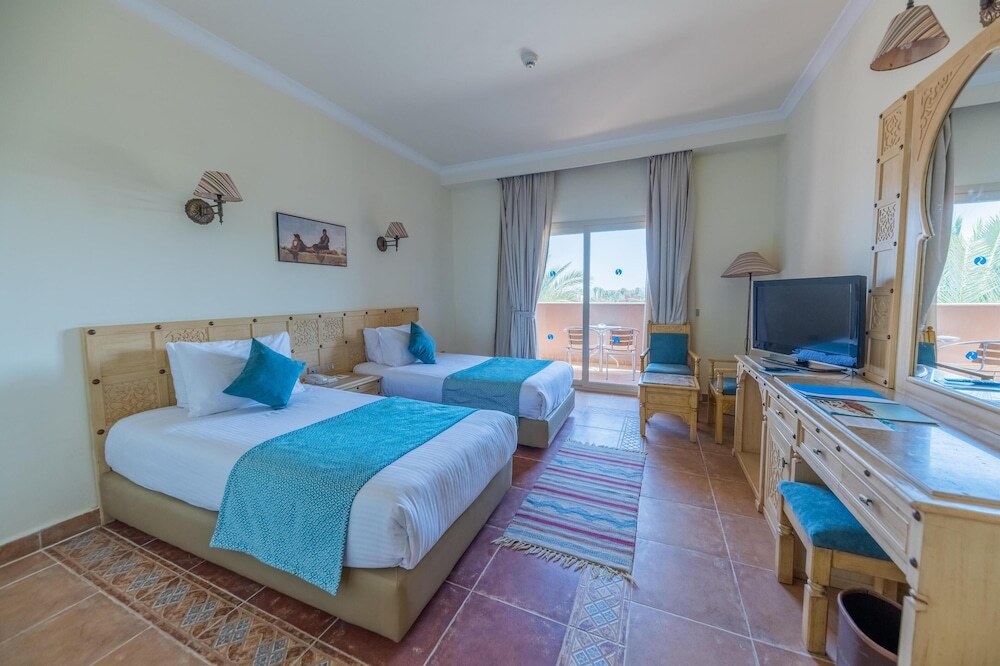 SENTIDO Mamlouk Palace