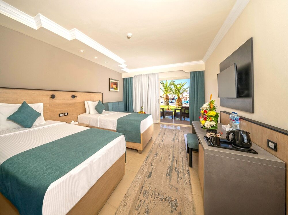 Xperience Kiroseiz Parkland Resort