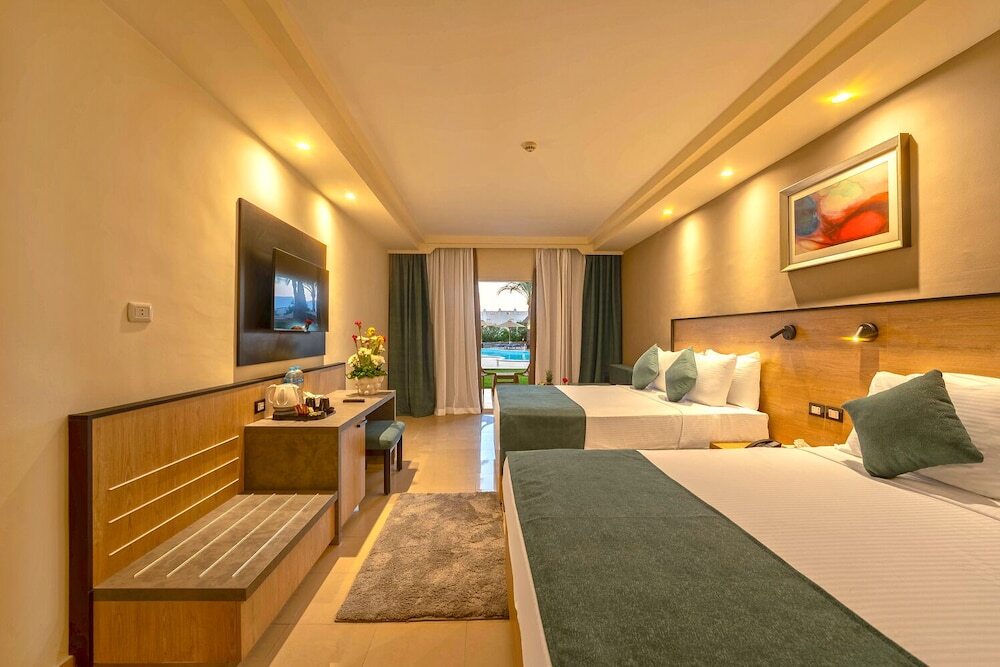Xperience Kiroseiz Parkland Resort