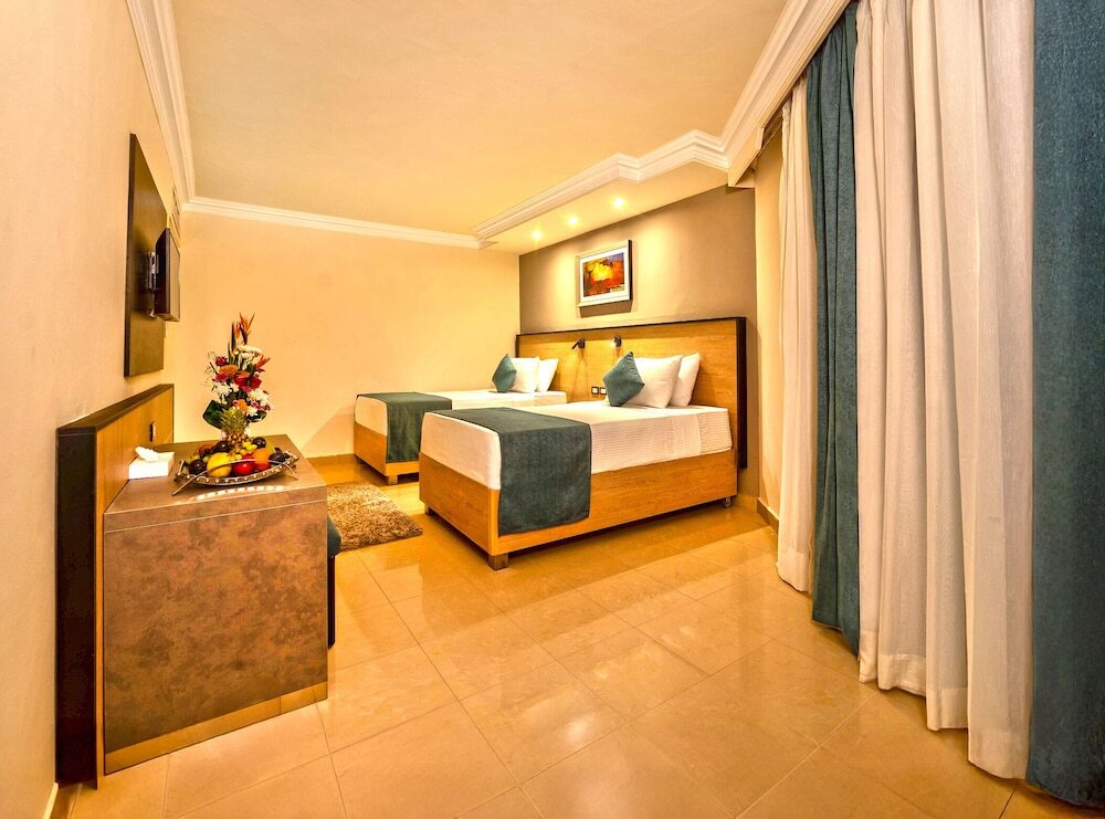 Xperience Kiroseiz Parkland Resort