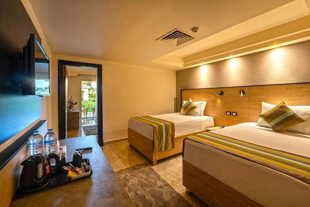 Xperience Kiroseiz Parkland Resort
