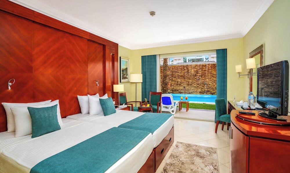 Xperience Sea Breeze Resort
