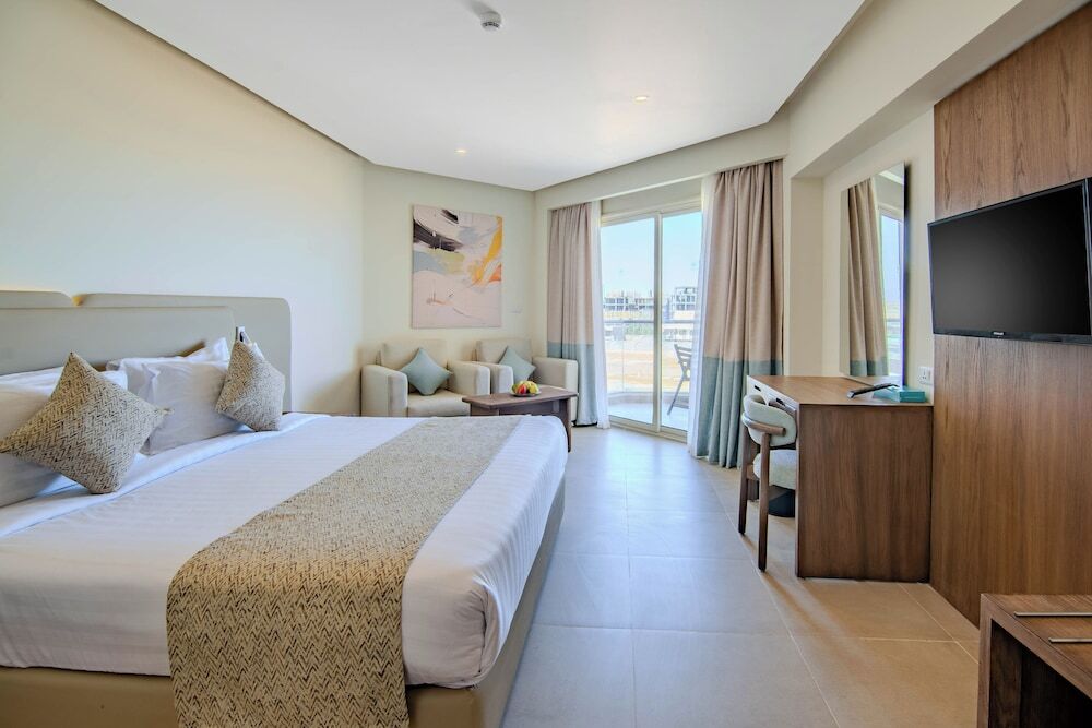 SUNRISE Alora Aqua Park Resort