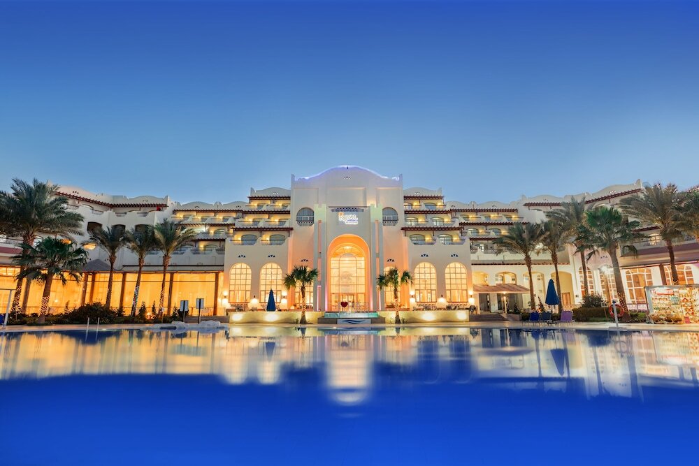 Royal Lagoons Aqua Park Resort & Spa - Families only
