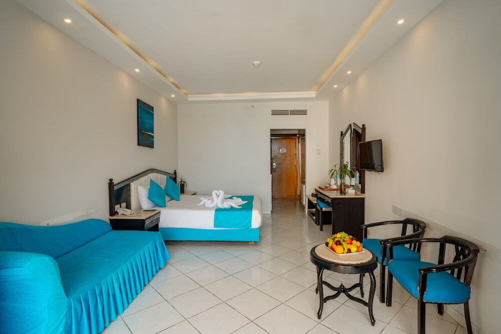 King Tut Aqua Park Beach Resort