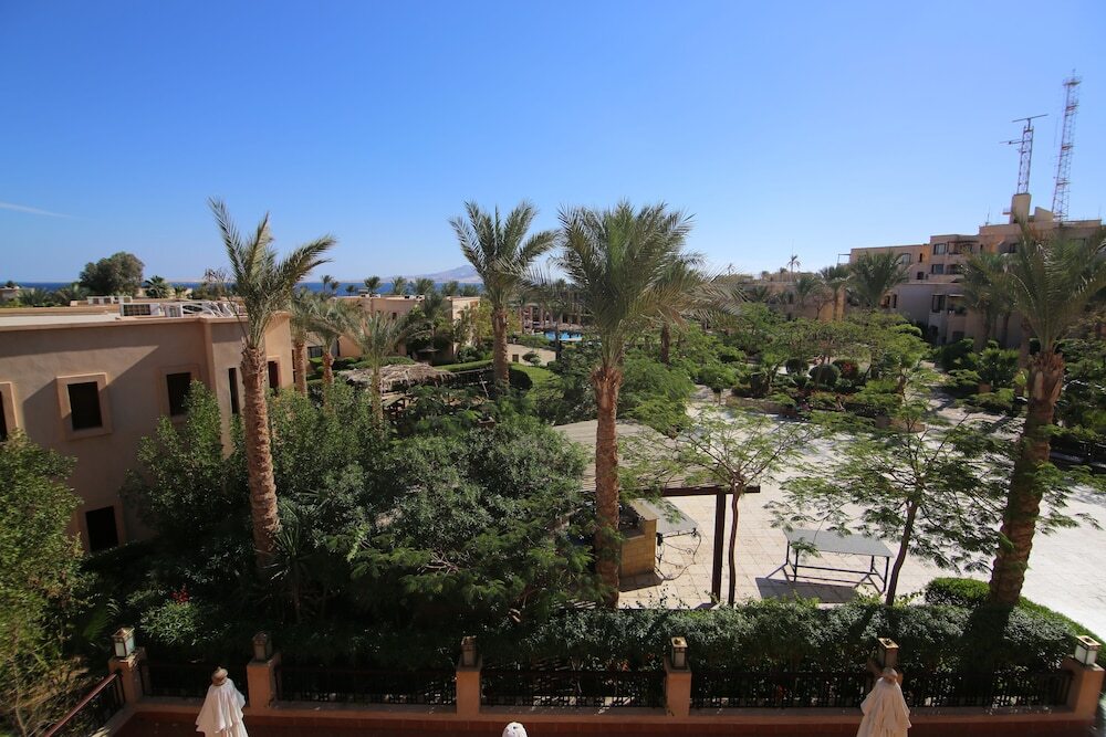 Tamra Beach Resort