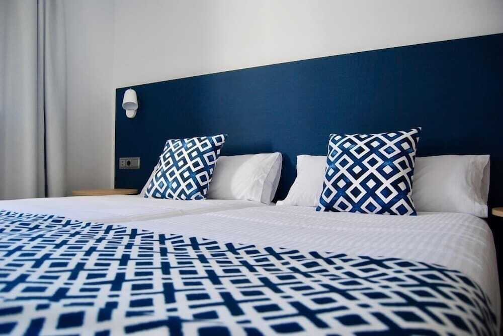 Broncemar Beach Suites