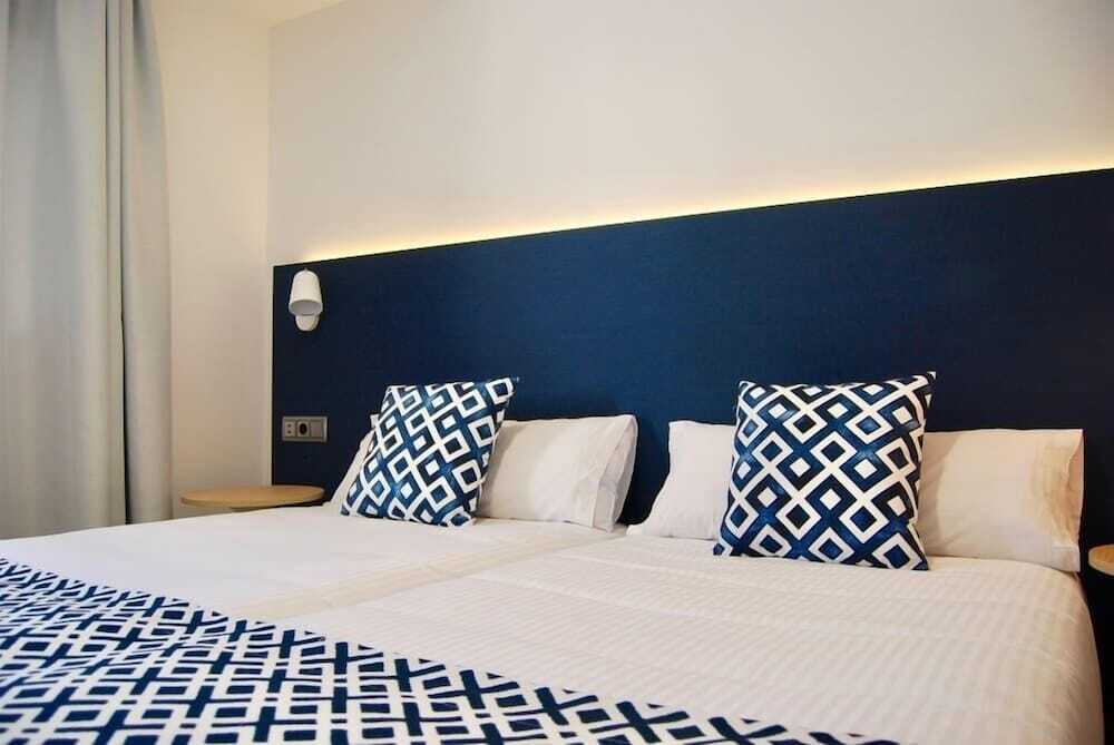 Broncemar Beach Suites