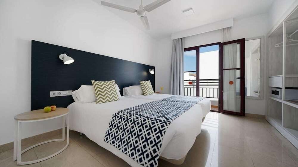 Broncemar Beach Suites