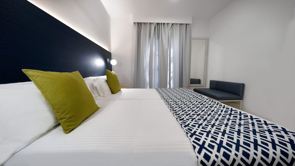Broncemar Beach Suites