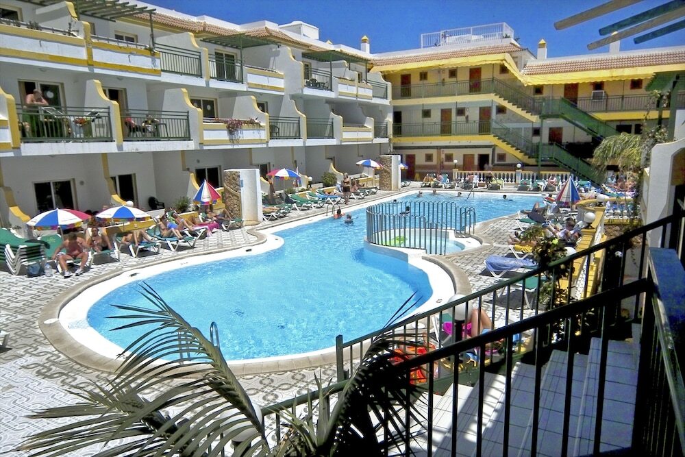 Caleta Garden