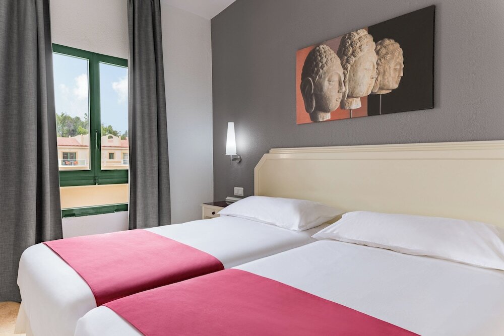 Elba Luc�a Sport & Suite Hotel