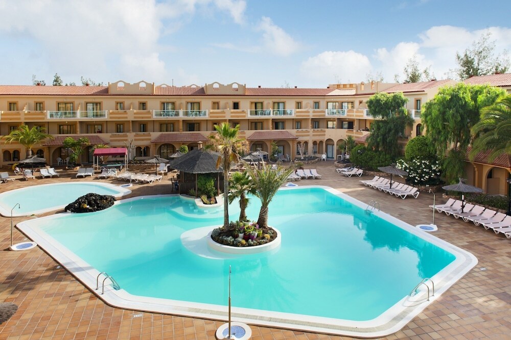 Elba Luc�a Sport & Suite Hotel