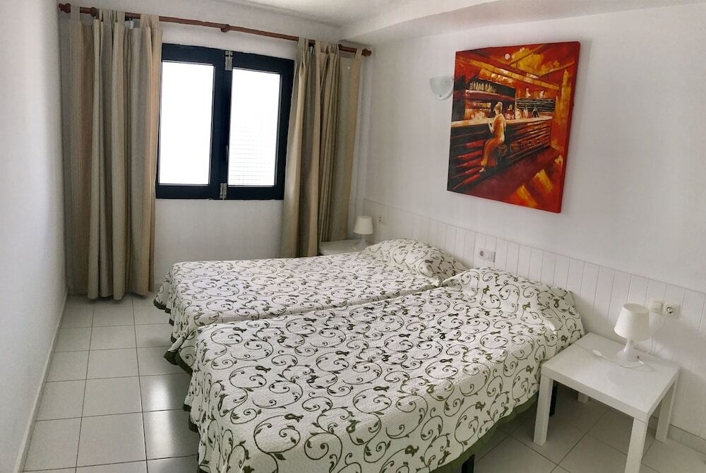 Apartamentos Erika - Adults Only