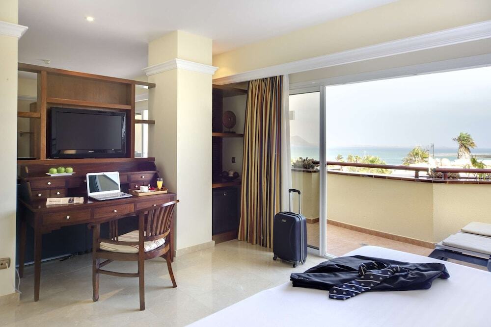 Barcel� Corralejo Bay - Adults only