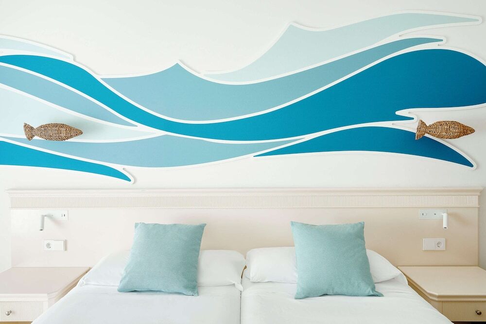 Iberostar Waves Gaviotas Park