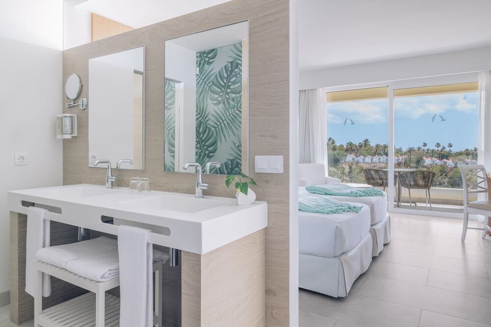 Iberostar Waves Playa Gaviotas