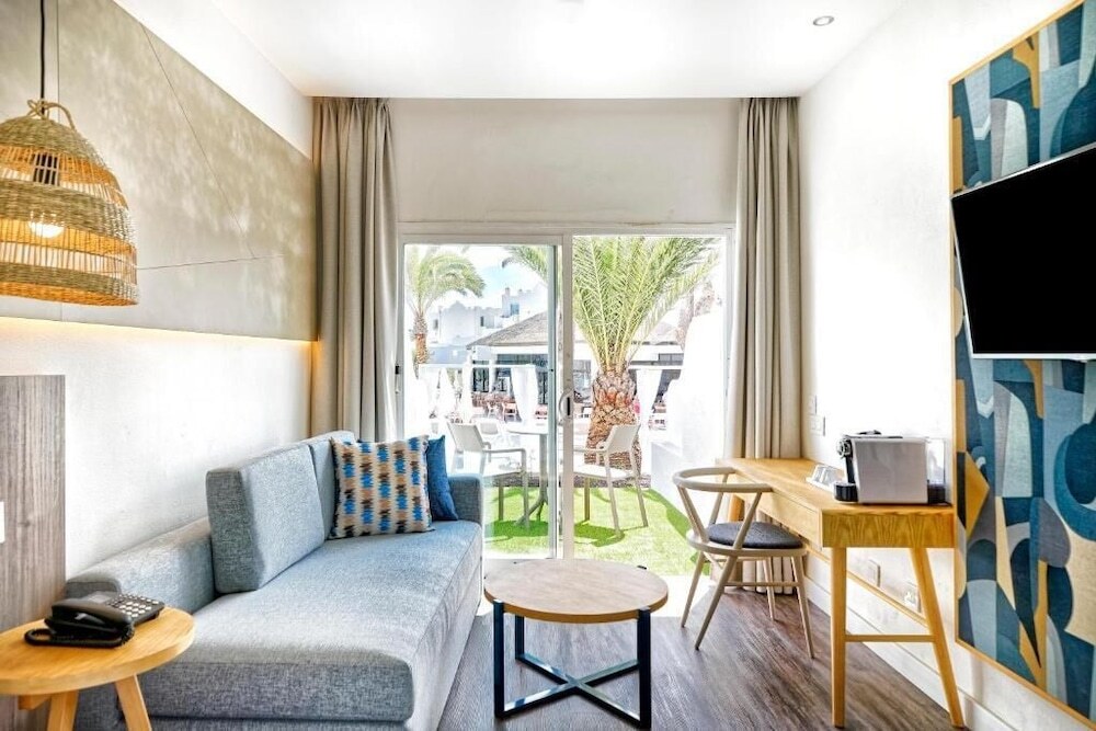 LABRANDA Hotel Golden Beach - Adults Only