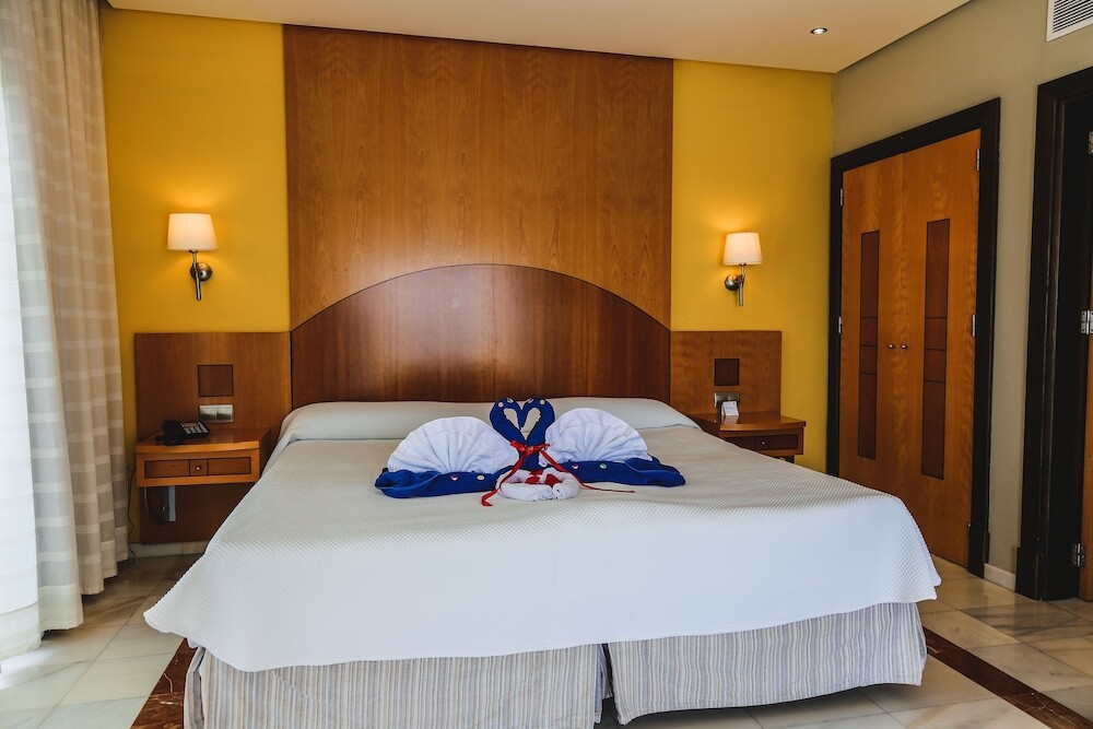 R2 P�jara Beach Hotel & Spa