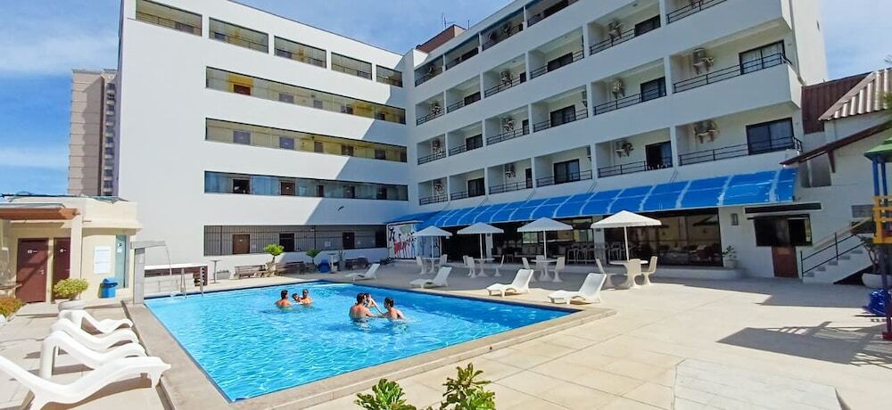Golden Beach Hotel 