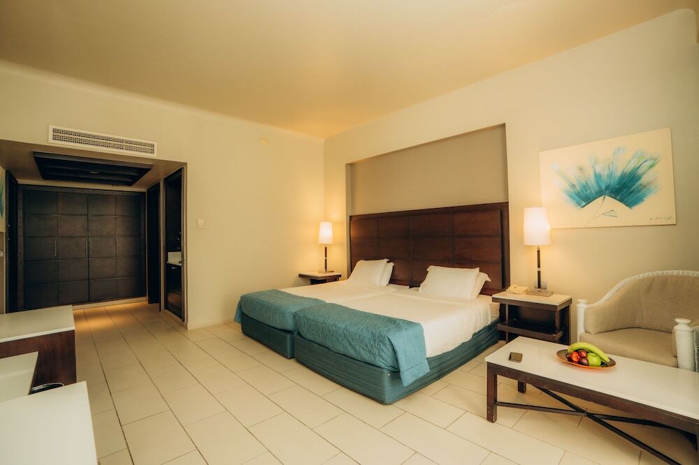 Reef Oasis Blue Bay Resort