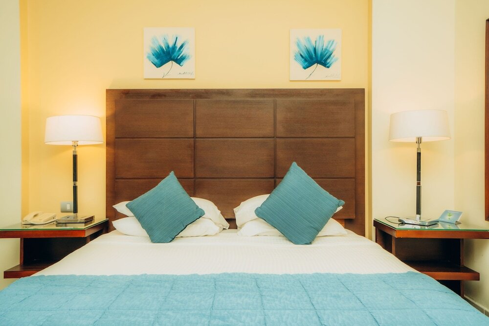 Reef Oasis Blue Bay Resort