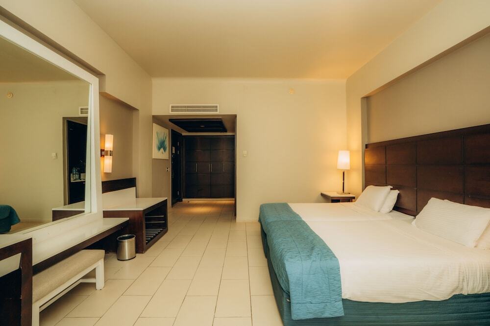 Reef Oasis Blue Bay Resort