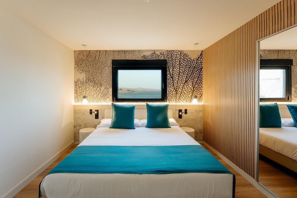 R2 Higos Beach Apartments