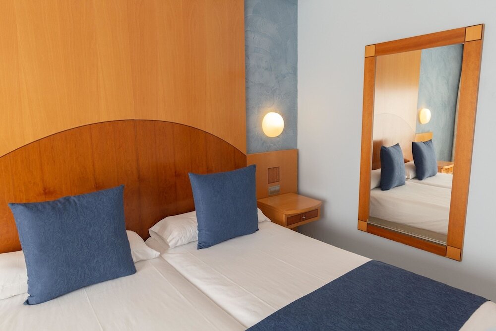 R2 P�jara Beach Hotel & Spa