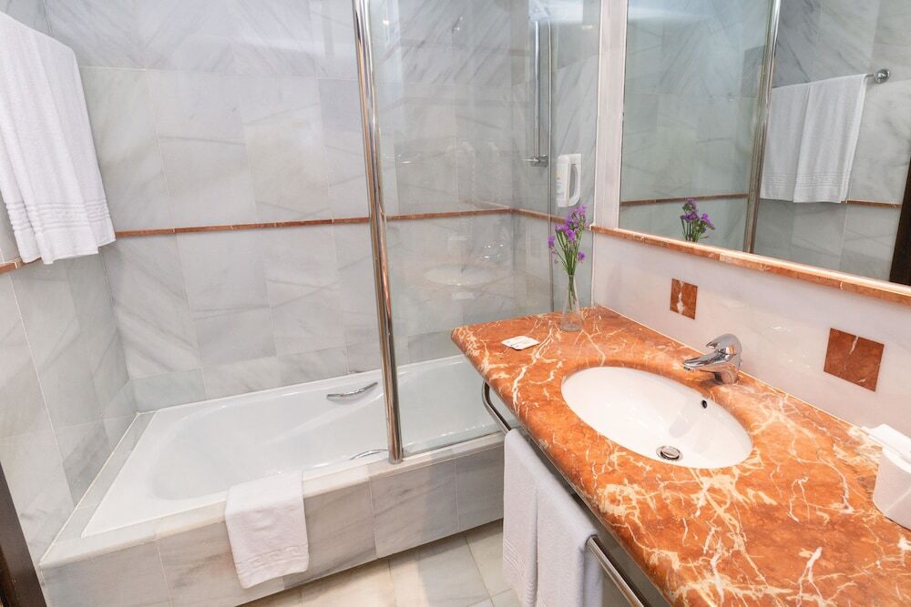 R2 P�jara Beach Hotel & Spa