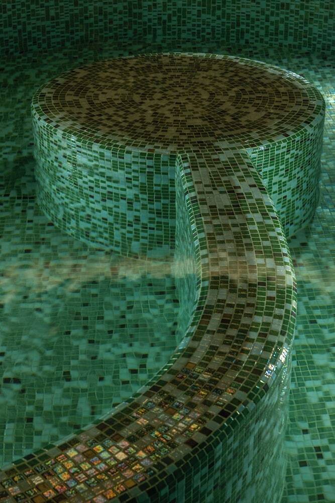 Legacy Ithos
