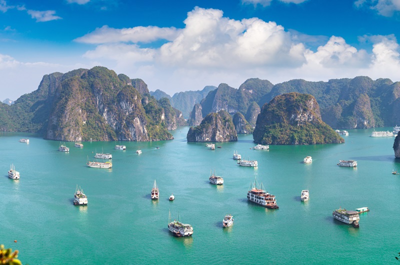 https://viagemonline.pt.tui.com/pt/idea/24552657/encantos-do-vietname 