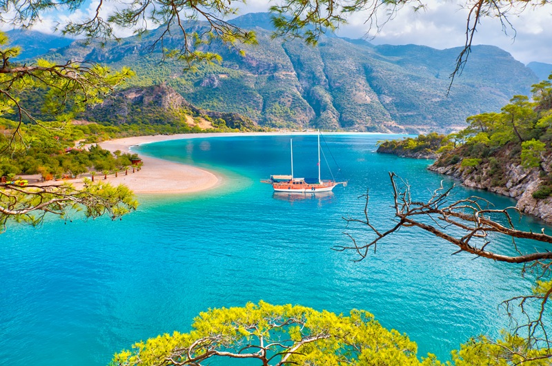 https://viagemonline.pt.tui.com/pt/idea/29718746/delicias-da-costa-turca-em-gulet-partida-de-kemer 