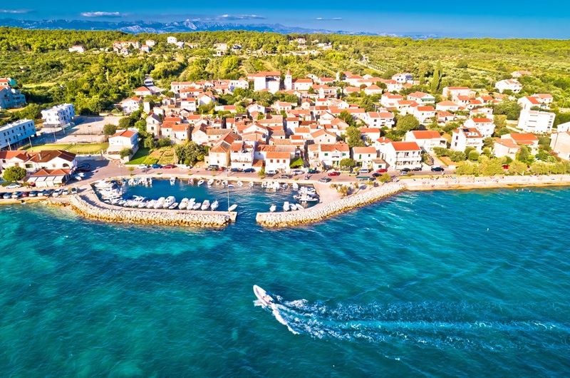 https://viagemonline.pt.tui.com/pt/idea/52086140/toda-a-croacia-ao-teu-ritmo 