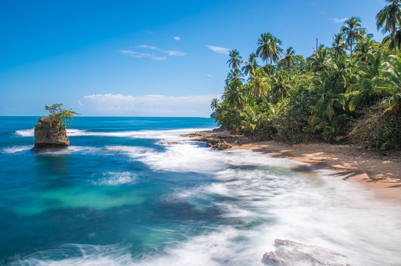 https://viagemonline.pt.tui.com/pt/idea/53059975/vulcoes-e-praias-fly-drive 