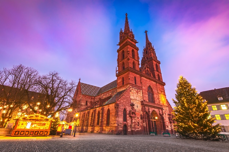 https://viagemonline.pt.tui.com/pt/idea/61254815/basileia-mercados-de-natal 